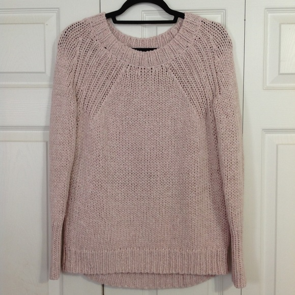Ann Taylor Sweaters - ANN TAYLOR Size Medium Soft Pink Crewneck Sweater Wool Blend Long Sleeves